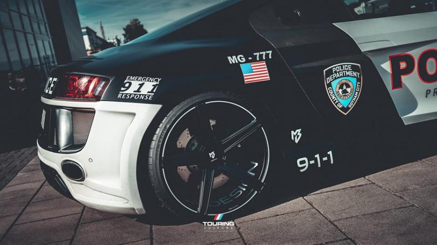 Детали экстерьера Audi R8 Police Car Prepared for ADAC 2016 года  (фото 5 из 7)